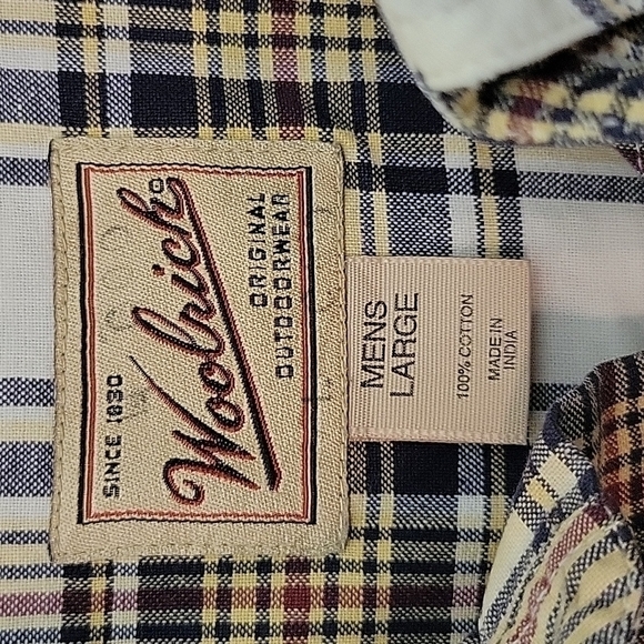 Woolrich, Men's Plaid Short-sleeved Button-down Shirt, Size Large - Picture 2 of 6